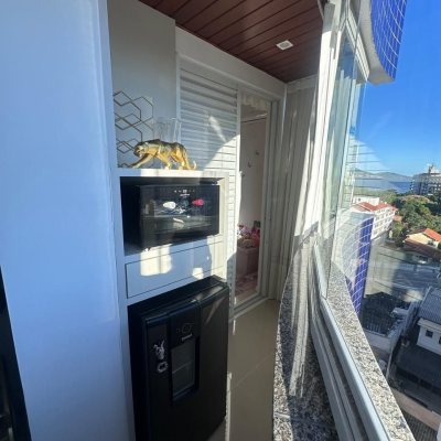 Apartamentos com 114m², 3 quartos, 1 suíte, 2 garagens, no bairro Coqueiros em Florianópolis