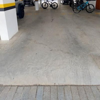 Apartamentos com 81m², 3 quartos, 1 suíte, 2 garagens, no bairro Campeche em Florianópolis