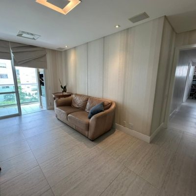 Apartamentos com 117m², 4 quartos, 1 suíte, 1 garagem, no bairro Itacorubi em Florianópolis