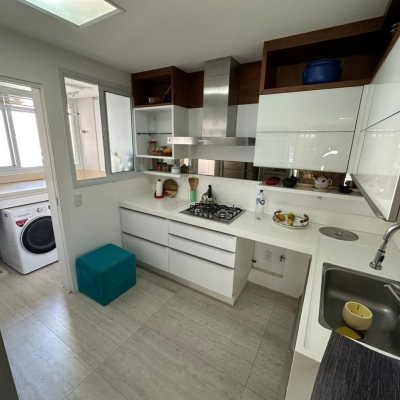 Apartamentos com 117m², 4 quartos, 1 suíte, 1 garagem, no bairro Itacorubi em Florianópolis