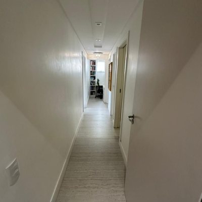 Apartamentos com 117m², 4 quartos, 1 suíte, 1 garagem, no bairro Itacorubi em Florianópolis