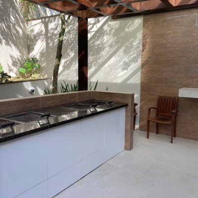 Apartamentos com 117m², 4 quartos, 1 suíte, 1 garagem, no bairro Itacorubi em Florianópolis