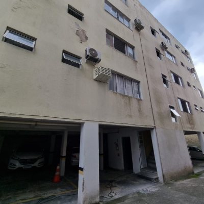 Apartamentos com 81m², 3 quartos, 1 suíte, 1 garagem, no bairro Capoeiras em Florianópolis