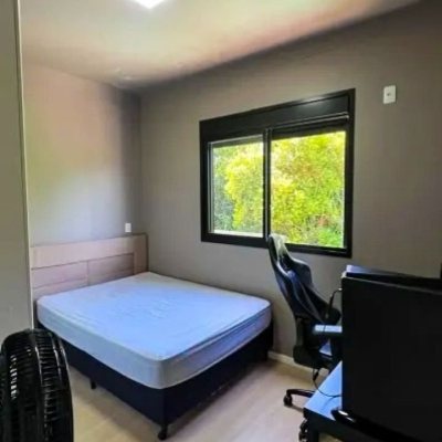 Sobrado Residencial com 100m², 3 quartos, 1 suíte, 2 garagens, no bairro Ingleses do Rio Vermelho em Florianópolis