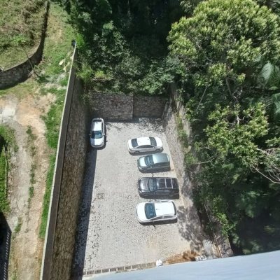 Apartamentos com 65m², 2 quartos, 1 suíte, 1 garagem, no bairro Ponta De Baixo em São José