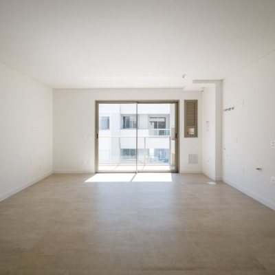 Apartamentos com 96m², 2 quartos, 2 suítes, 2 garagens, no bairro João Paulo em Florianópolis