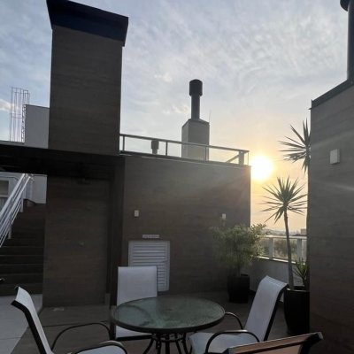 Apartamentos com 42m², 1 quarto, 2 garagens, no bairro Córrego Grande em Florianópolis