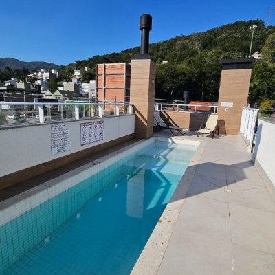 Apartamentos com 42m², 1 quarto, 2 garagens, no bairro Córrego Grande em Florianópolis