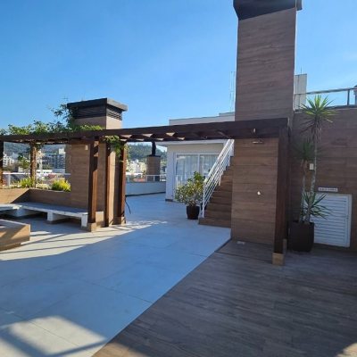 Apartamentos com 42m², 1 quarto, 2 garagens, no bairro Córrego Grande em Florianópolis