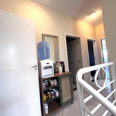 Casa Residencial com 348m², 5 quartos (sendo 2 suítes), 5 garagens, no bairro Centro em São José
