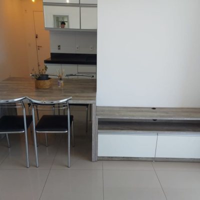 Apartamentos com 76m², 2 quartos (sendo 1 suíte), 2 garagens, no bairro Carvoeira em Florianópolis