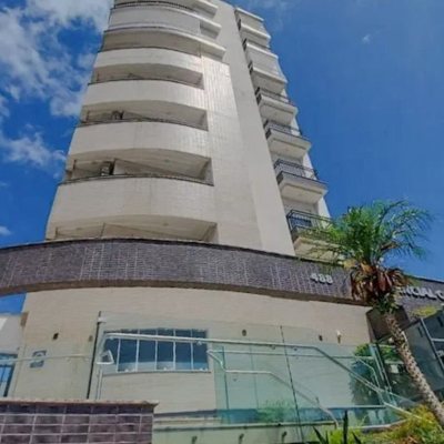 Apartamentos com 76m², 2 quartos (sendo 1 suíte), 2 garagens, no bairro Carvoeira em Florianópolis