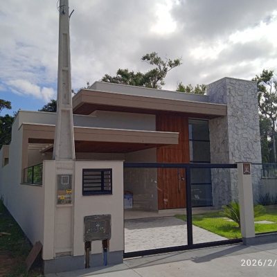 Casa Residencial com 130m², no bairro Sertão Do Maruim em São José