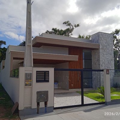 Casa Residencial com 130m², no bairro Sertão Do Maruim em São José