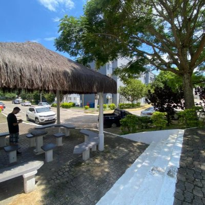 Apartamentos com 56m², 2 quartos, 1 garagem, no bairro Coqueiros em Florianópolis