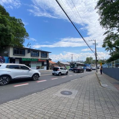 Apartamentos com 56m², 2 quartos, 1 garagem, no bairro Coqueiros em Florianópolis