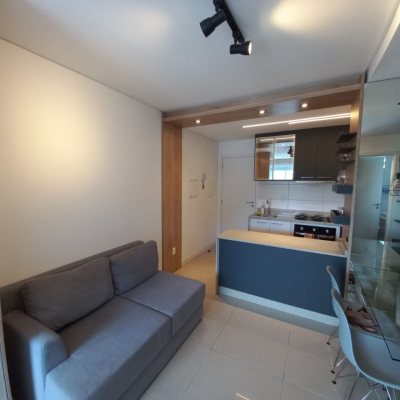 Studio Residencial com 32m², 1 garagem, no bairro Centro em Florianópolis