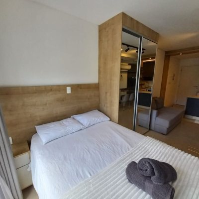 Studio Residencial com 32m², 1 garagem, no bairro Centro em Florianópolis