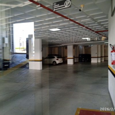 Sala com 41m², 1 garagem, no bairro Balneário em Florianópolis