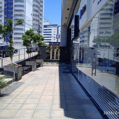 Sala com 41m², 1 garagem, no bairro Balneário em Florianópolis