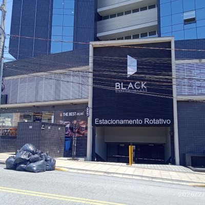 Sala com 41m², 1 garagem, no bairro Balneário em Florianópolis