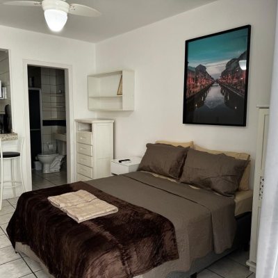Apartamentos com 28m², 1 quarto, no bairro Canasvieiras em Florianópolis