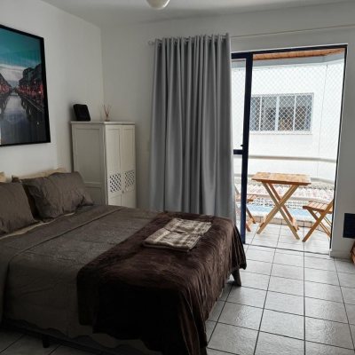 Apartamentos com 28m², 1 quarto, no bairro Canasvieiras em Florianópolis