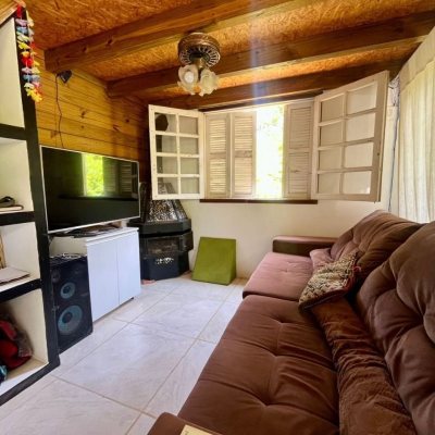 Casa Residencial com 80m², 3 quartos, 4 garagens, no bairro Campeche em Florianópolis