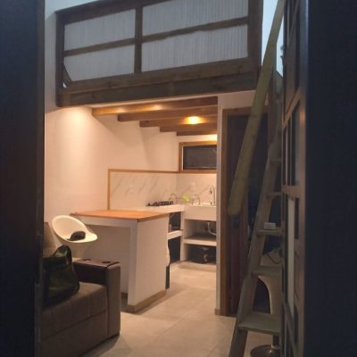 Casa Residencial com 80m², 3 quartos, 4 garagens, no bairro Campeche em Florianópolis