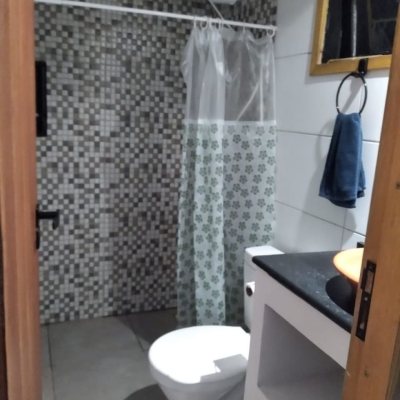 Casa Residencial com 80m², 3 quartos, 4 garagens, no bairro Campeche em Florianópolis