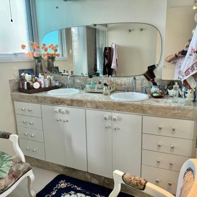 Casa Residencial com 269m², 3 quartos, 2 suítes, 6 garagens, no bairro Jurerê em Florianópolis