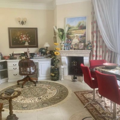 Casa Residencial com 269m², 3 quartos, 2 suítes, 6 garagens, no bairro Jurerê em Florianópolis