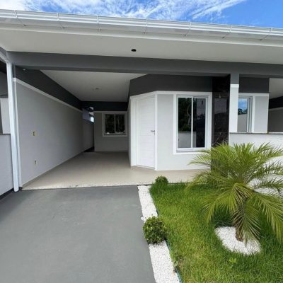 Casa Residencial com 79m², 3 quartos (sendo 1 suíte), 1 garagem, no bairro Sertão Do Maruim em São José