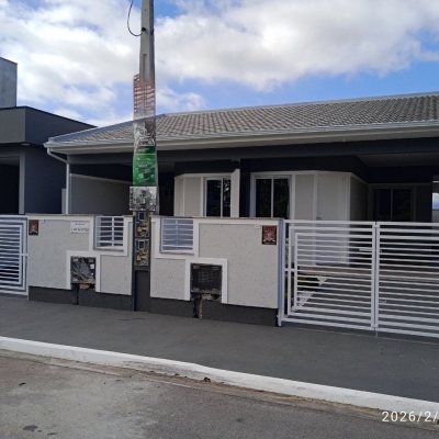 Casa Residencial com 79m², 3 quartos (sendo 1 suíte), 1 garagem, no bairro Sertão Do Maruim em São José