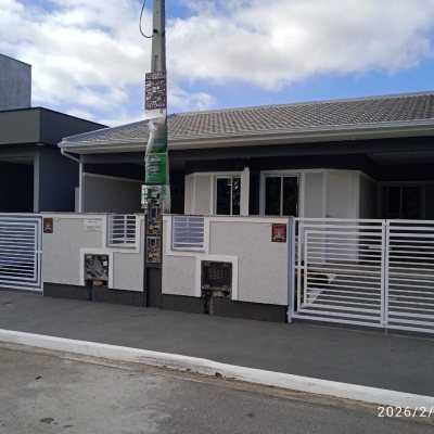 Casa Residencial com 79m², 3 quartos (sendo 1 suíte), 1 garagem, no bairro Sertão Do Maruim em São José