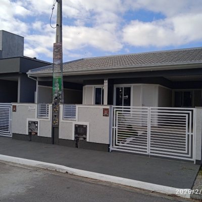 Casa Residencial com 79m², 3 quartos (sendo 1 suíte), 1 garagem, no bairro Sertão Do Maruim em São José