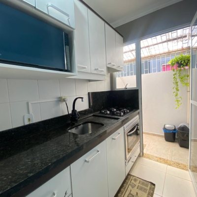 Apartamentos com 57m², 2 quartos, 1 garagem, no bairro Areias em São José