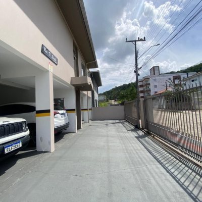 Apartamentos com 57m², 2 quartos, 1 garagem, no bairro Areias em São José