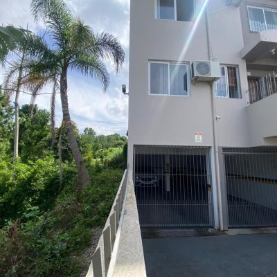 Apartamentos com 57m², 2 quartos, 1 garagem, no bairro Areias em São José
