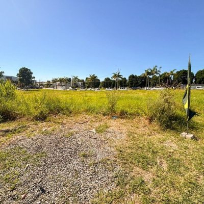 Terreno Comercial/Residencial com 3200m², no bairro São João Do Rio Vermelho em Florianópolis