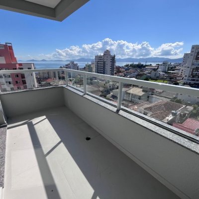 Apartamentos com 78m², 2 quartos, 1 suíte, 1 garagem, no bairro Barreiros em São José