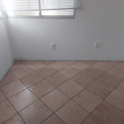 Apartamentos com 101m², 3 quartos, 1 suíte, 1 garagem, no bairro Carvoeira em Florianópolis