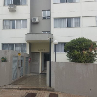 Apartamentos com 101m², 3 quartos, 1 suíte, 1 garagem, no bairro Carvoeira em Florianópolis