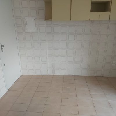 Apartamentos com 101m², 3 quartos, 1 suíte, 1 garagem, no bairro Carvoeira em Florianópolis