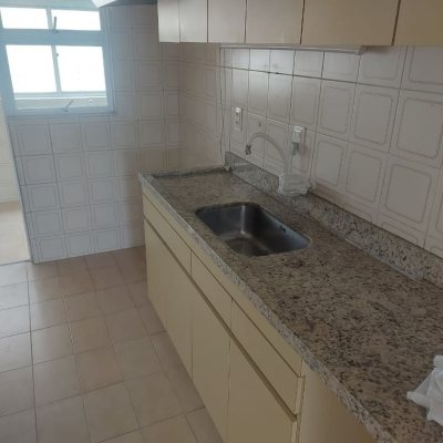 Apartamentos com 101m², 3 quartos, 1 suíte, 1 garagem, no bairro Carvoeira em Florianópolis