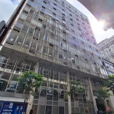 Sala com 71m², no bairro Centro em Florianópolis