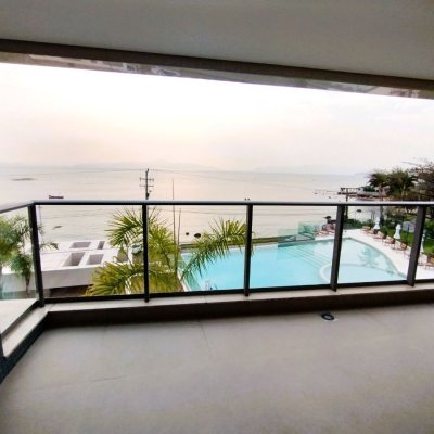 Apartamentos com 176m², 3 quartos (sendo 3 suítes), 3 garagens, no bairro Cacupé em Florianópolis