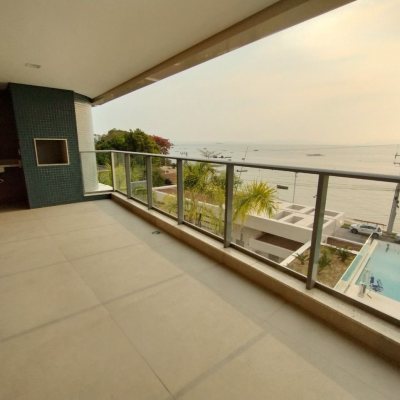 Apartamentos com 176m², 3 quartos (sendo 3 suítes), 3 garagens, no bairro Cacupé em Florianópolis