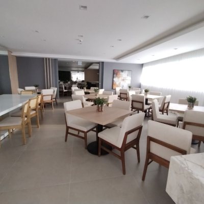 Apartamentos com 176m², 3 quartos (sendo 3 suítes), 3 garagens, no bairro Cacupé em Florianópolis