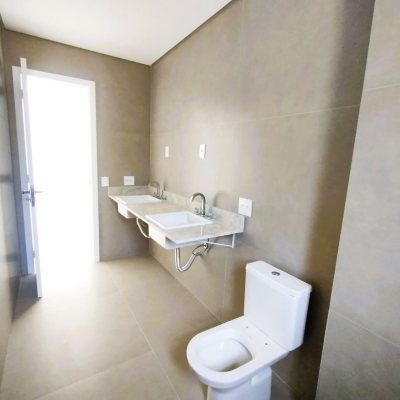 Apartamentos com 176m², 3 quartos (sendo 3 suítes), 3 garagens, no bairro Cacupé em Florianópolis